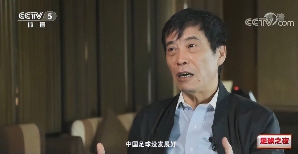 比赛上来，双方防守端都加强强度，火药味十足，周琦里突外投连续砍分撑起广东进攻，莫兰德也是攻防都不错，联手张镇麟帮助辽宁建立主动权，好在胡明轩联手沃特斯能给出回应反超比分，弗格压哨三分助辽宁首节领先2分，次节胡明轩接连三分助队一波10-0建立主动权，但鄢手骐接连三分能回应，双方展开胶着拉锯战，周琦篮下继续稳定，广东半场反超4分。